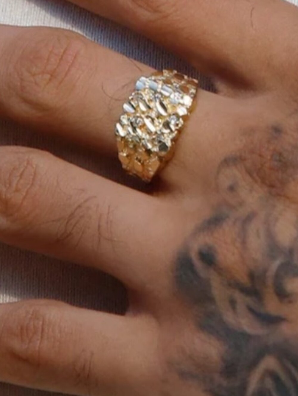 Mena Ring